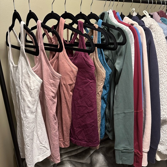 Lululemon Ebb To Street Tank Size 6 - Picture 2 of 2